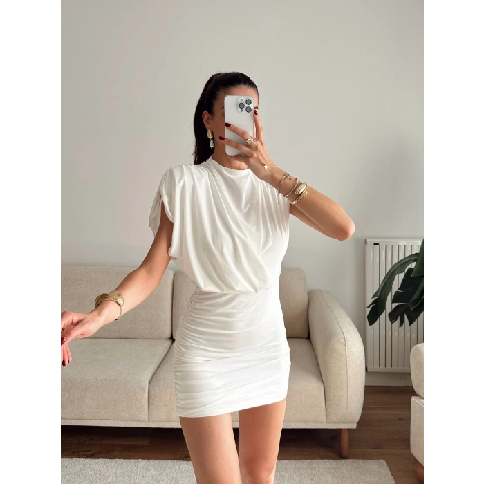 Vatkalı Drapeli Elbise - BEYAZ