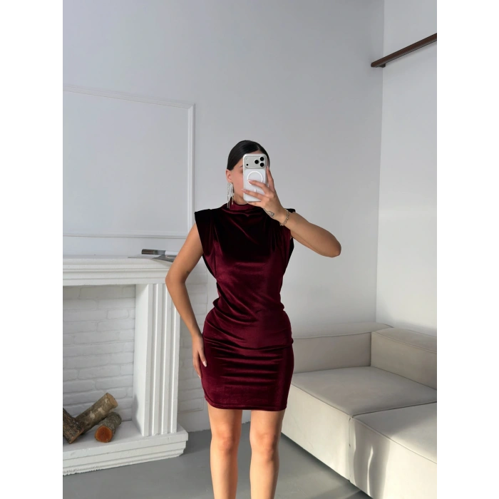 Vatkalı Kadife Elbise