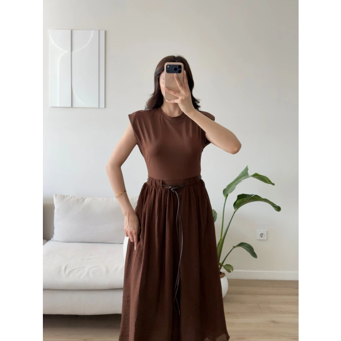 Vatkalı Kemerli Garnili Elbise - KAHVE
