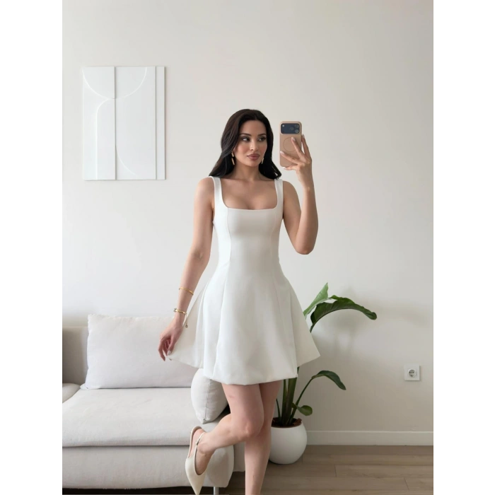 Volanlı Kare Yaka Elbise - BEYAZ