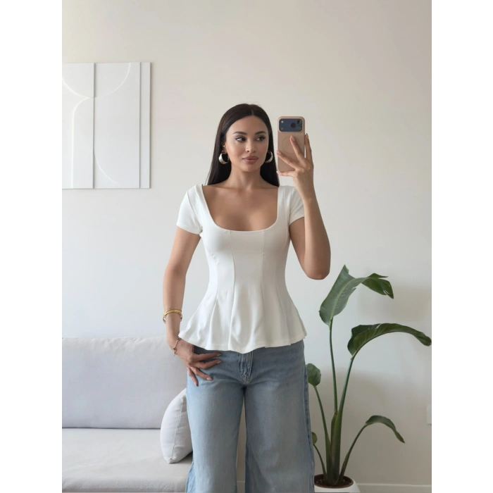 Volanlı Oval Yaka Bluz - BEYAZ