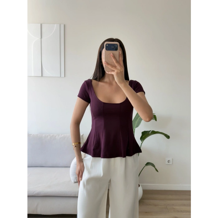 Volanlı Oval Yaka Bluz - MÜRDÜM