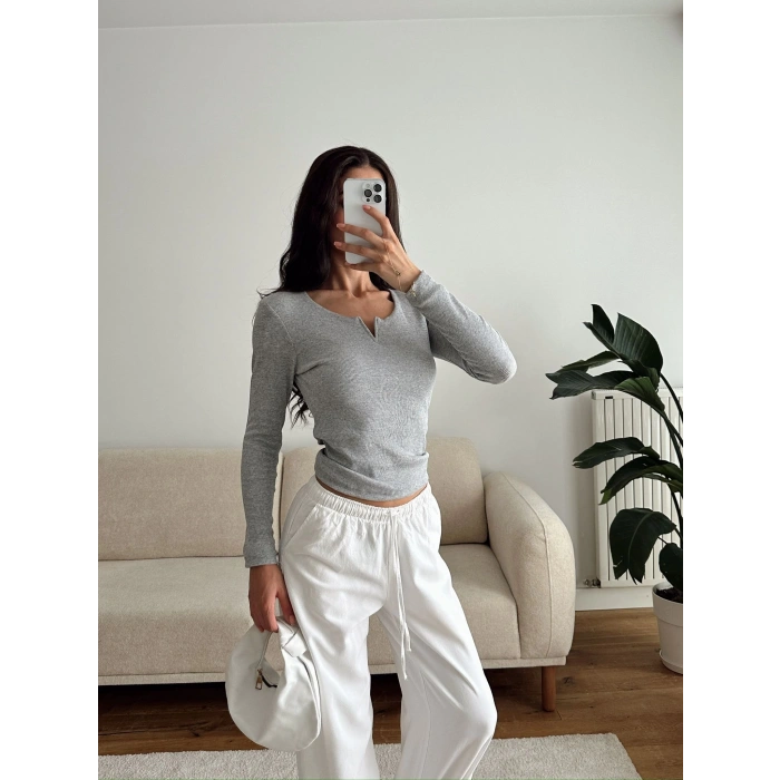 Yaka V Kesik Bluz - GRİ