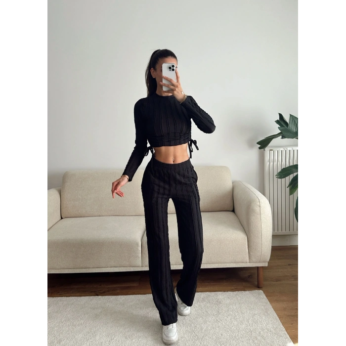 Yan Büzgü Crop & Pantolon Takım - SİYAH