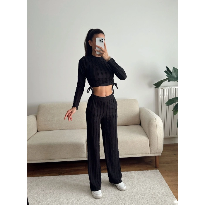 Yan Büzgü Crop & Pantolon Takım - SİYAH