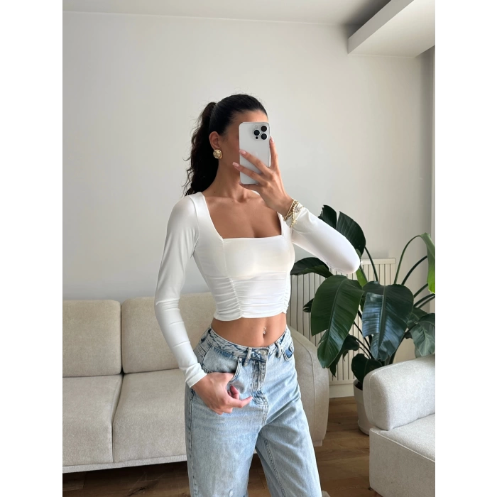 Yan Büzgü Kare Yaka Crop - BEYAZ