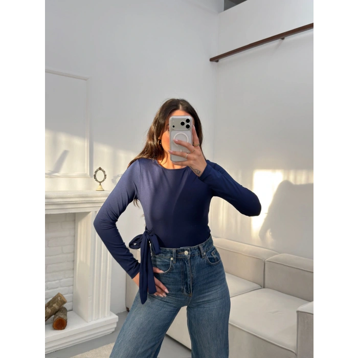 Yan Kuşak Detay Bluz - LACİVERT