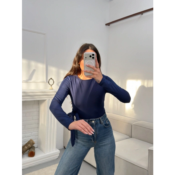 Yan Kuşak Detay Bluz - LACİVERT