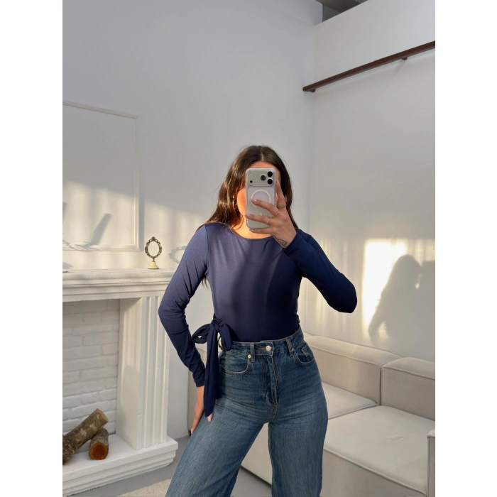Yan Kuşak Detay Bluz - LACİVERT
