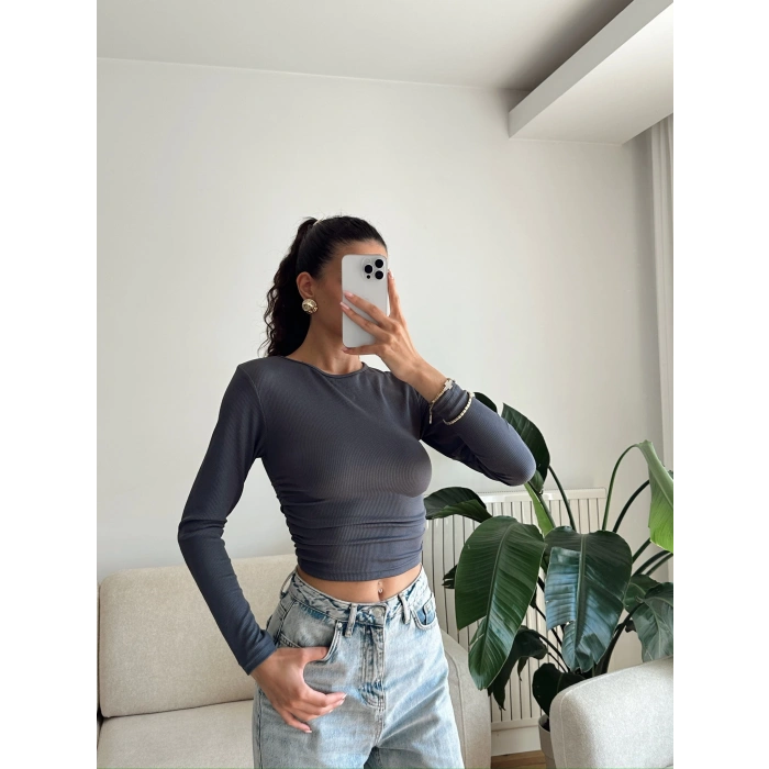Yan Lastik Crop - FÜME