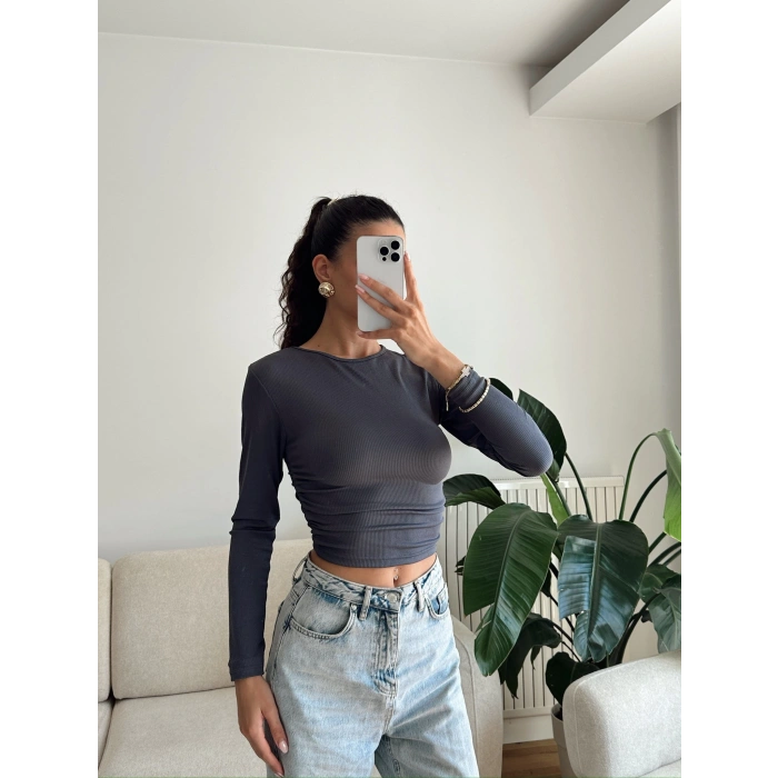 Yan Lastik Crop - FÜME