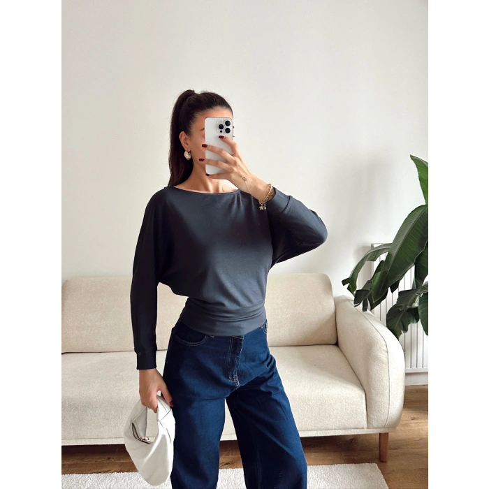 Yarasa Kayık Yaka Bluz - FÜME