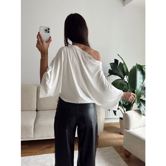 Yarasa Oversize Bluz - BEYAZ