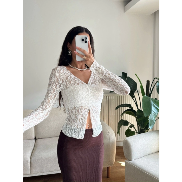 Yırtmaç Detay Dantel Crop - BEYAZ