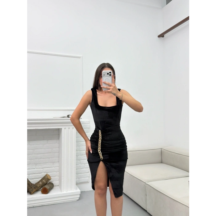 Zincir Aksesuar Kare Yaka Elbise - SİYAH