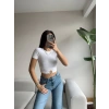 Bel Halka Detay Crop T-shirt-BEYAZ
