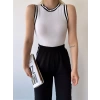 Biyeli Kolsuz Crop T-shirt-BEYAZ