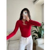 Göğüs Aksesuar Bluz - KIRMIZI