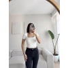 Kare Yaka Astarlı Kısa Crop - BEYAZ