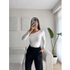 Omuz Dekolte Crop - BEYAZ