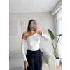 Omuz Dekolte Crop - BEYAZ