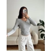 Yaka V Kesik Bluz - GRİ
