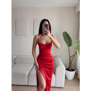 Saten Derin Yırtmaç Elbise - KIRMIZI