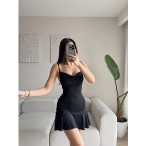 Kuşaklı Degaje Pileli Elbise - SİYAH