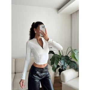 Parmak Germeli Fermuar Crop - BEYAZ