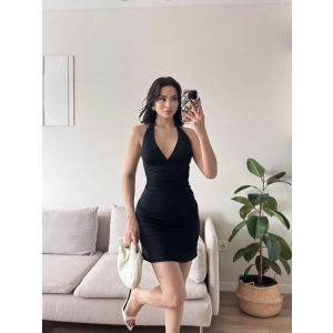 Boyun Geçmeli Simli Elbise - SİYAH