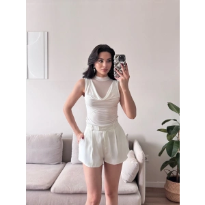 Tül Detay Degaje Crop - BEYAZ