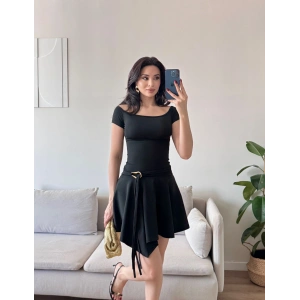 Kayık Yaka Kuşaklı Elbise - SİYAH