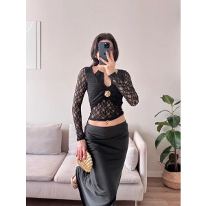 Boyun Aksesuar Dantel Bluz - SİYAH