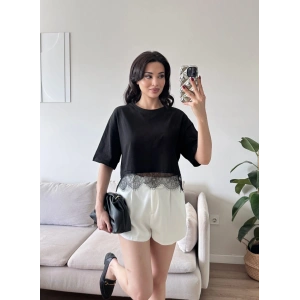 Eteği Dantel Crop T-shirt - SİYAH