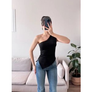 Tek Omuz Asimetrik Bluz - SİYAH