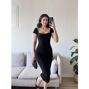 Yan Büzgülü Madona Elbise - SİYAH