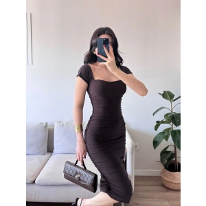 Yan Büzgülü Madona Elbise - KAHVE