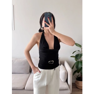 Degaje Yaka Aksesuar Crop - SİYAH