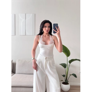 Boyun Geçmeli Güpürlü Bodysuit - BEYAZ