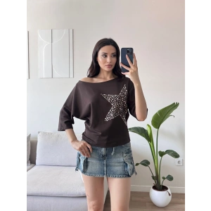 Yıldız Detay Kayık Yaka Bluz - KAHVE