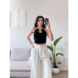 Boyun Aksesuar Bağlamalı Crop - SİYAH