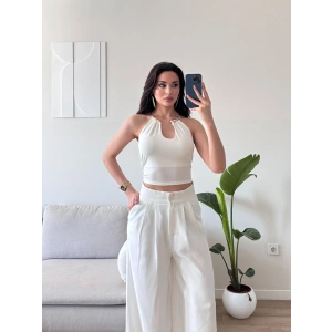 Boyun Aksesuar Bağlamalı Crop - BEYAZ