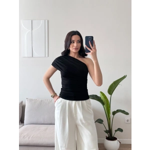 Tek Omuz Büzgülü Bluz - SİYAH