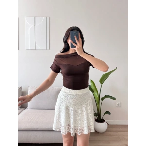 Kayık Yaka Tül Detay Crop - KAHVE