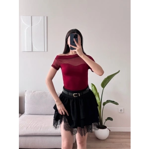 Kayık Yaka Tül Detay Crop - BORDO