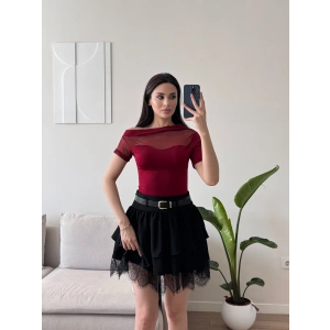 Kayık Yaka Tül Detay Crop - BORDO