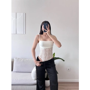Askılı Güpürlü Bodysuit - BEYAZ