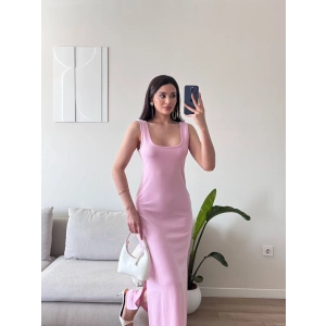 Çift Yırtmaçlı Kare Yaka Elbise - PEMBE