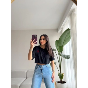 A Kalp Salaş T-shirt - SİYAH