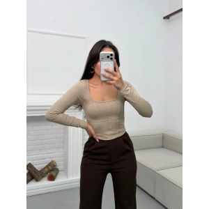 Ara Biyeli Crop - BEJ